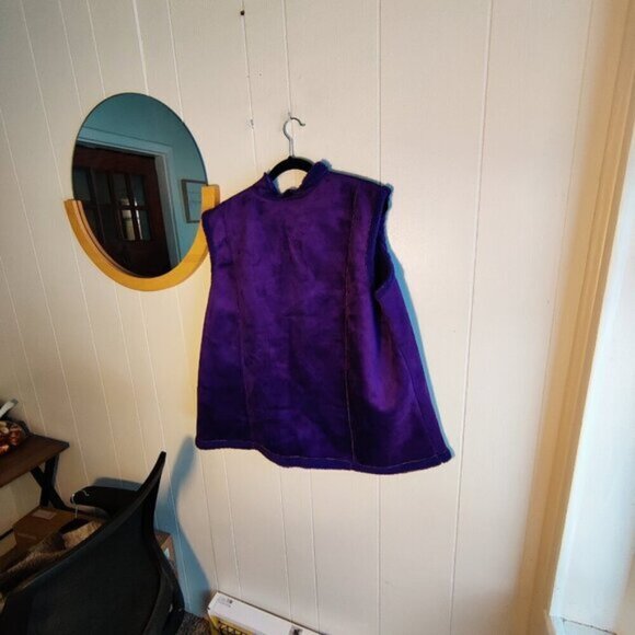 Suede Long Vest in purple with a Fleece Lining  in purple. So Elegant looking 3X - Picture 8 of 9